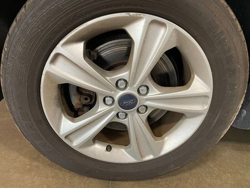 Used 2014 Ford Escape SE FWD image 22