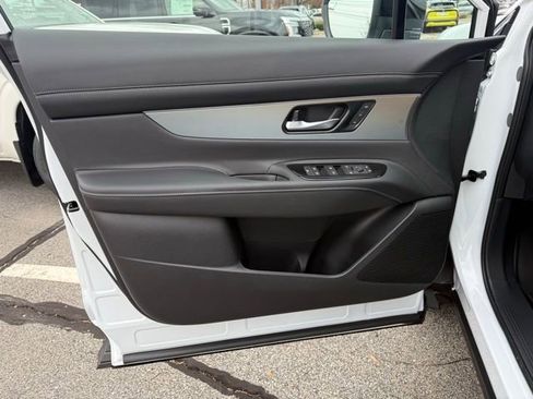 New 2026 Nissan Murano SL image 16