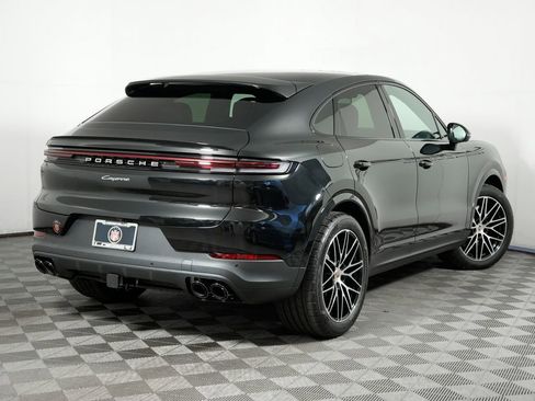 New 2026 Porsche Cayenne Coupe AWD/4WD image 7