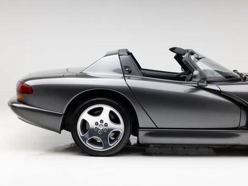 Used 2002 Dodge Viper RT/10 RWD image 40