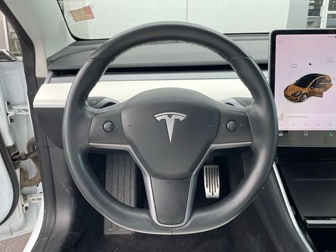 Used 2018 Tesla Model 3 Long Range image 11