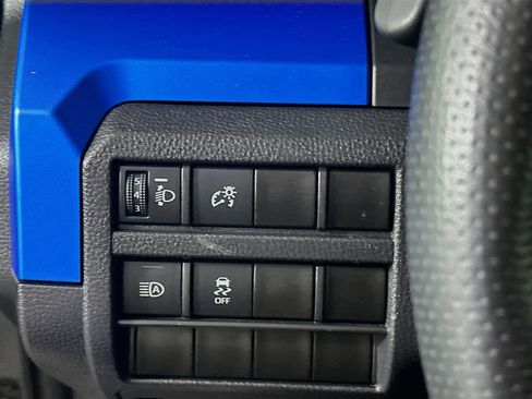 Used 2025 Toyota Tacoma TRD Off-Road image 17