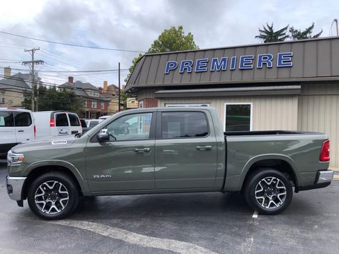 Used 2026 RAM 1500 Laramie AWD/4WD image 3
