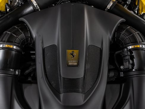 Used 2023 Ferrari Portofino M RWD image 86