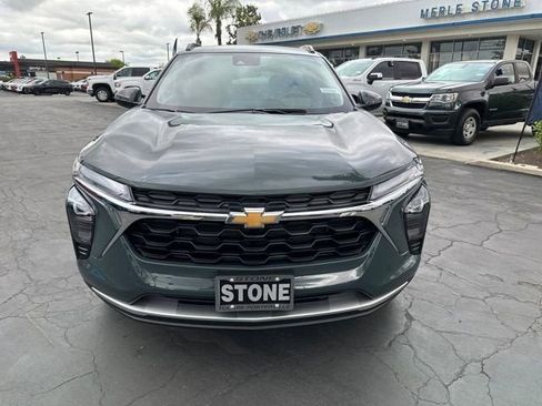 New 2026 Chevrolet Trax LT image 2