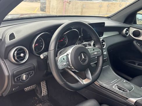 Used 2020 Mercedes-Benz GLC 300 image 3