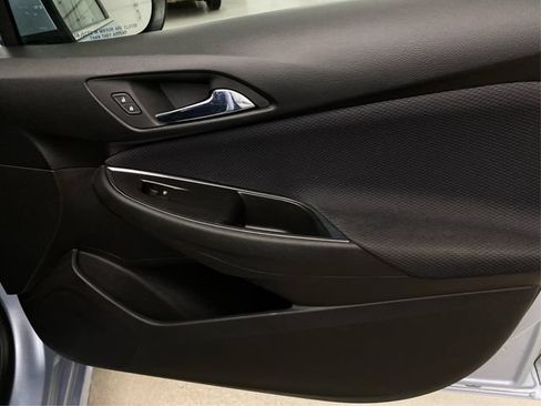 Used 2017 Chevrolet Cruze LT w/ Convenience Package FWD image 26
