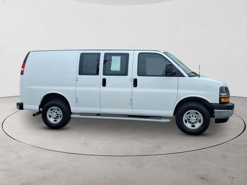 Certified 2024 Chevrolet Express 2500 w/ Driver Convenience Package RWD image 4