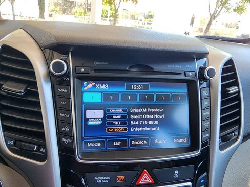 Used 2013 Hyundai Elantra GT w/ Tech Pkg FWD image 30