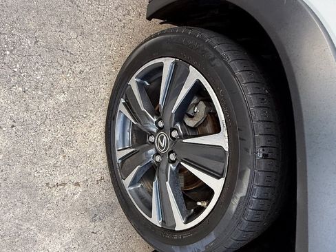 Used 2021 Lexus UX 200 w/ Premium Package FWD image 9