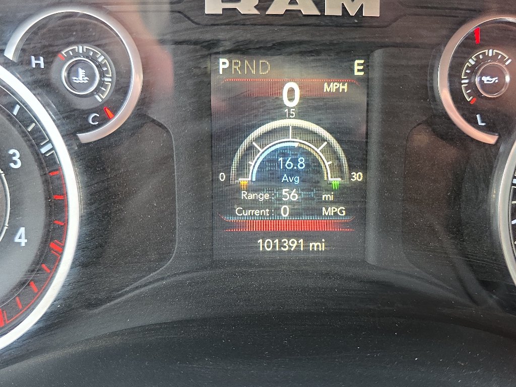 Used 2019 RAM 2500 Big Horn w/ Black Appearance Package AWD/4WD image 10