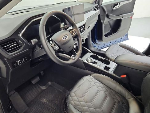 Used 2023 Ford Escape Platinum w/ Premium Technology Package image 20