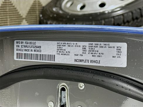 New 2026 RAM 4500 4x4 Crew Cab DRW image 18