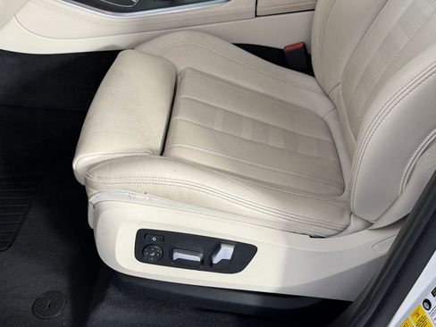 Used 2021 BMW X5 xDrive45e w/ M Sport Package AWD/4WD image 13
