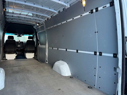 Used 2023 Mercedes-Benz Sprinter 2500 image 20