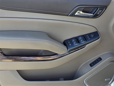 Used 2019 GMC Yukon SLT w/ Premium Edition image 14