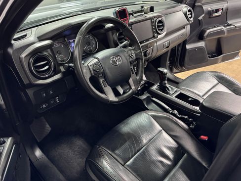 Used 2020 Toyota Tacoma TRD Pro image 18