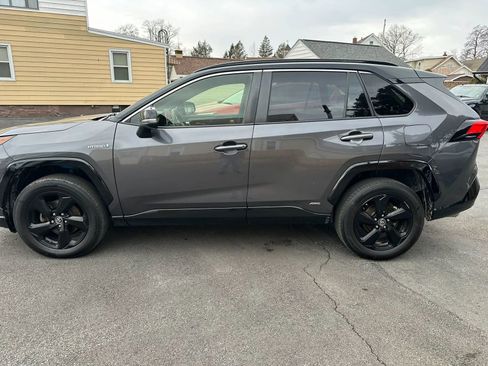 Used 2019 Toyota RAV4 XSE w/ Carpet Mat Package image 3