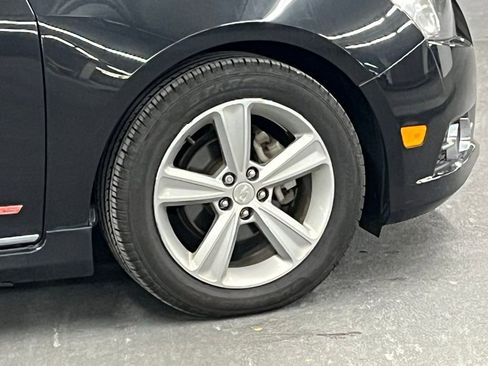 Used 2014 Chevrolet Cruze LT w/ RS Package image 34