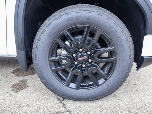 New 2026 GMC Sierra 1500 Elevation image 30