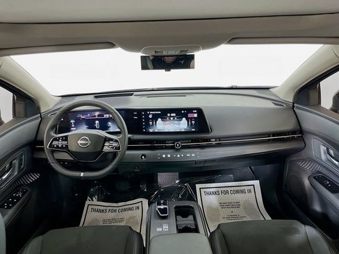 Used 2025 Nissan Ariya AWD image 12