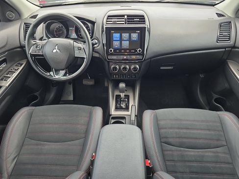 Used 2023 Mitsubishi Outlander Sport SE AWD/4WD image 8
