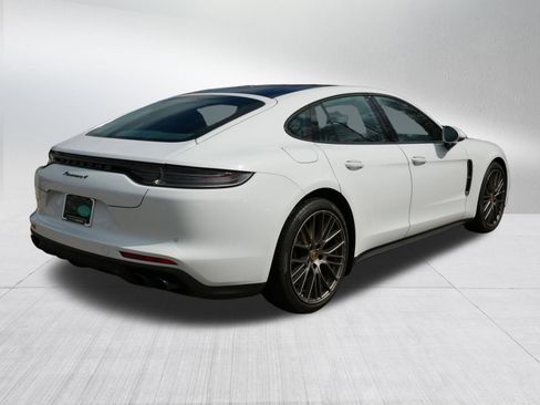 Used 2022 Porsche Panamera 4 Platinum Edition image 5