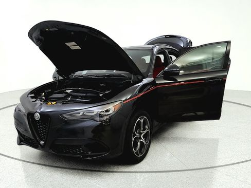 Used 2024 Alfa Romeo Stelvio Veloce AWD/4WD image 10