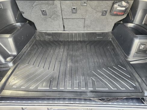 Used 2023 Toyota 4Runner TRD Sport AWD/4WD image 31