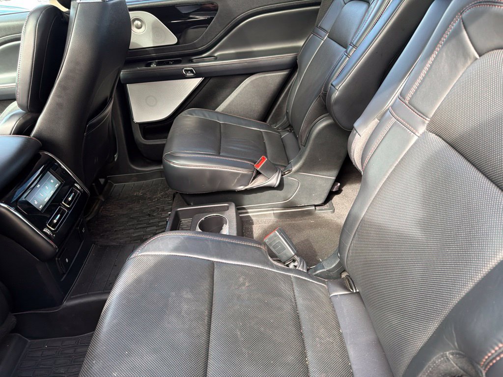 Used 2020 Lincoln Aviator Reserve w/ Equipment Group 201A AWD/4WD image 12