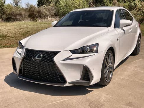 Used 2018 Lexus IS 300 F Sport w/ F Sport Package image 2