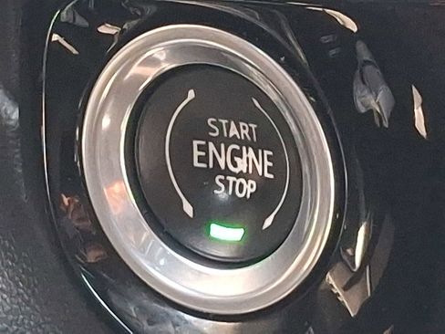 Used 2022 Chevrolet Silverado 1500 LTZ w/ LTZ Premium Package AWD/4WD image 25