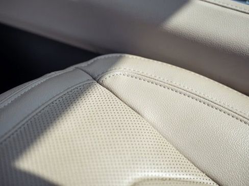 Used 2024 Ford Expedition Limited RWD image 29