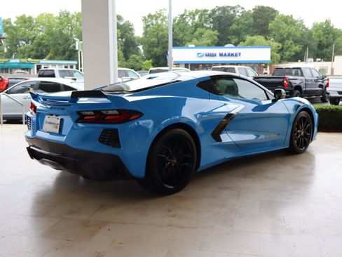 Used 2023 Chevrolet Corvette Stingray Premium Cpe w/ Z51 Performance Package RWD image 10