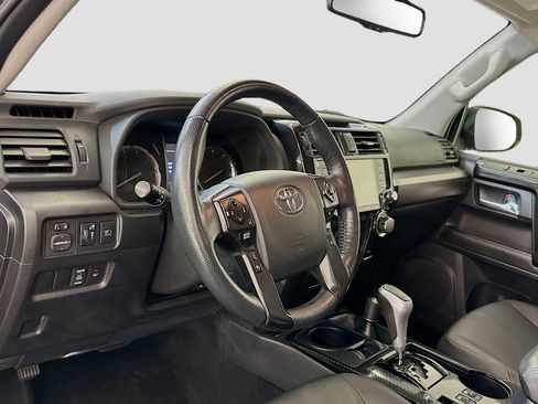 Used 2024 Toyota 4Runner TRD Off-Road Premium image 18