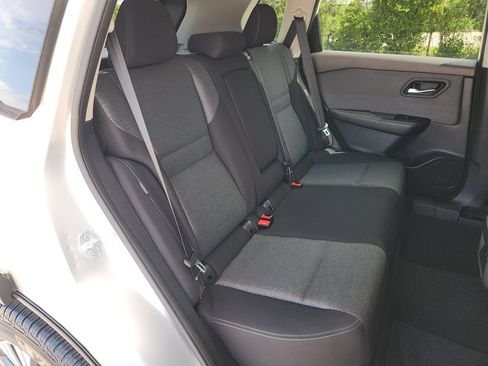 Used 2021 Nissan Rogue SV AWD/4WD image 15