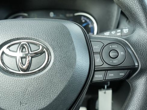 Used 2024 Toyota RAV4 LE image 27