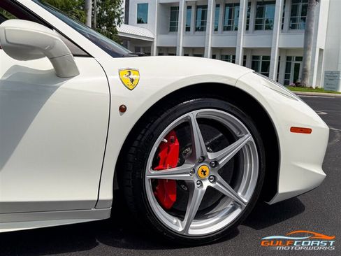 Used 2014 Ferrari 458 Spider RWD image 60
