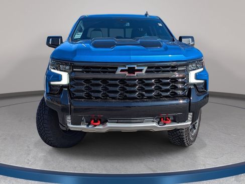 Used 2023 Chevrolet Silverado 1500 ZR2 AWD/4WD image 2