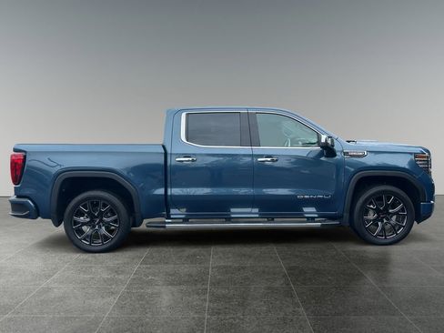 Used 2024 GMC Sierra 1500 Denali AWD/4WD image 9