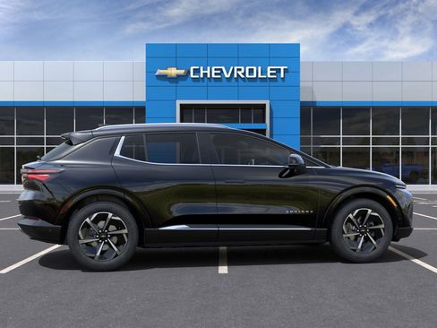 New 2025 Chevrolet Equinox EV LT image 39