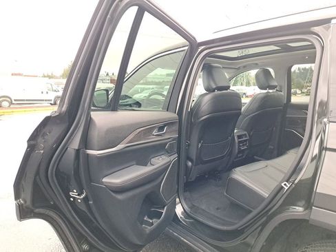 New 2023 Jeep Grand Cherokee 4WD 4xe image 12