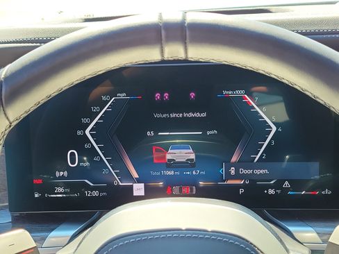 Used 2025 BMW 740i 740i image 26