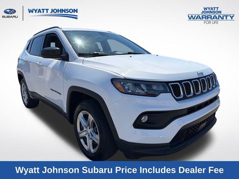 Used 2024 Jeep Compass Latitude AWD/4WD image 9