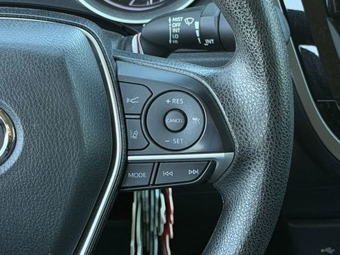 Used 2022 Toyota Camry LE image 15