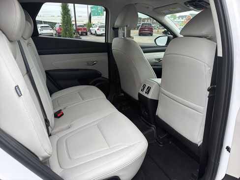 Certified 2025 Hyundai Tucson SEL FWD image 12