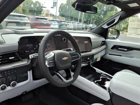 New 2026 Chevrolet Suburban Premier w/ Sun And Tow Package image 9