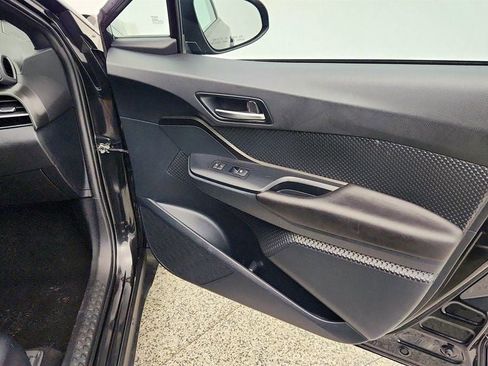 Used 2018 Toyota C-HR XLE image 25