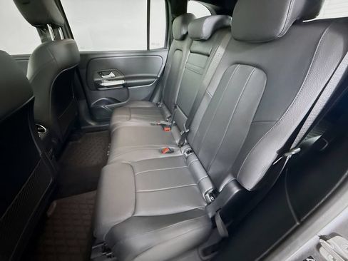 Used 2023 Mercedes-Benz GLB 250 4MATIC image 24