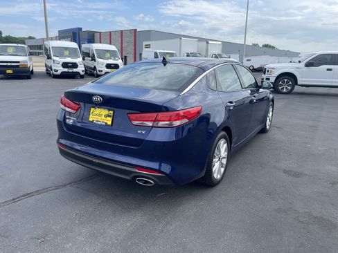 Used 2017 Kia Optima EX w/ Premium Package FWD image 8